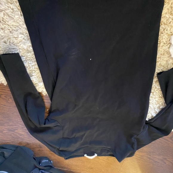 Black long sleeve - Picture 1 of 1
